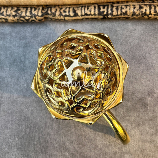 Ambi Divine Regal Bloom Vintage Style Pure Brass Dhoop Dani / Dhuni with Handle